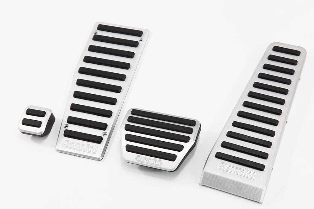 CAR PEDAL WITH NO DRILLING FOR INFINITI Q50/Q60/Q70L/QX50/QX70 AT